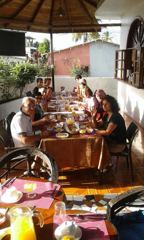 Las Gardenias Puerto Villamil Bagian luar foto